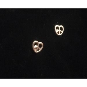 Heart Shape Earrings‎